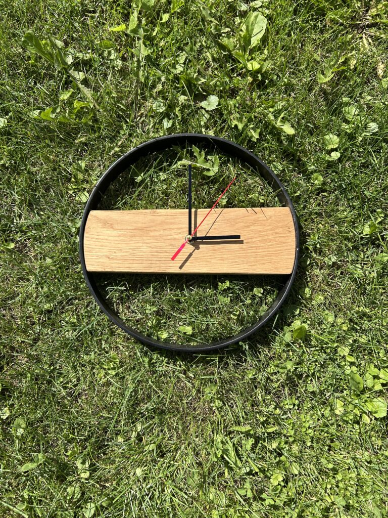 Wanduhr Eiche