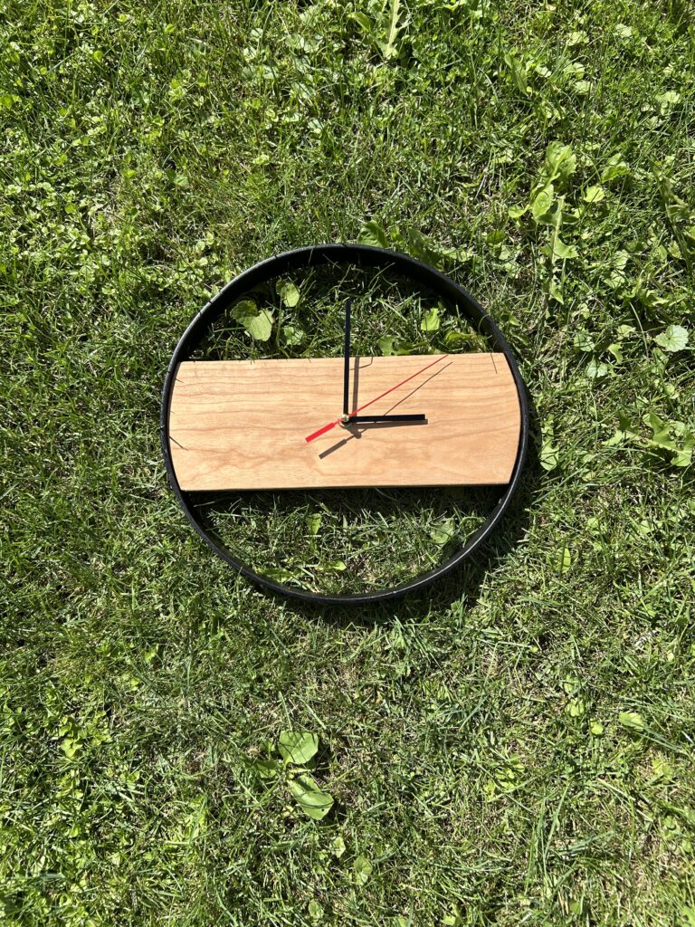 Wanduhr amerikanische Kirsche